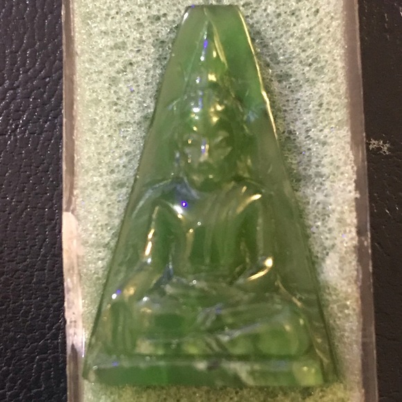 Jade Buddha gem stone (w) appraisal papers - Picture 6 of 6